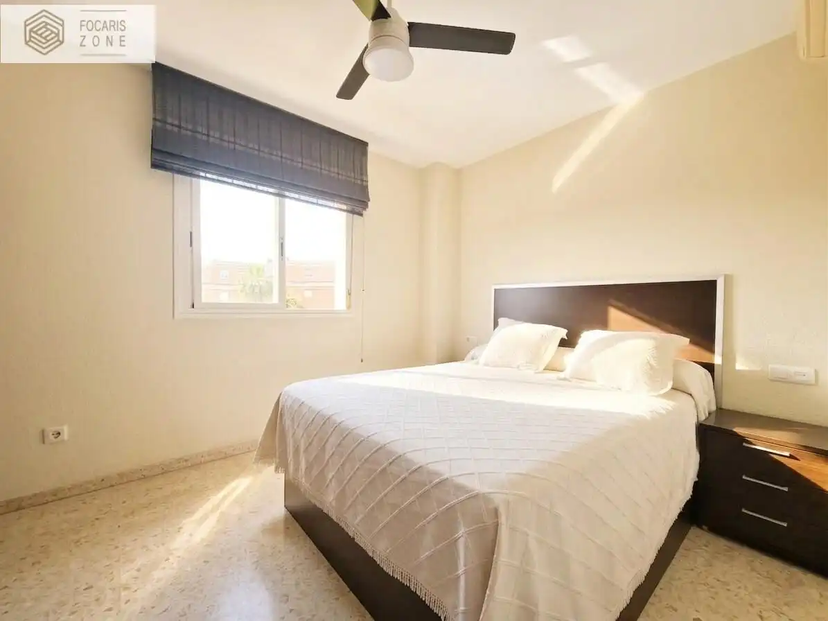 Bedroom of Flat for sale in Málaga  with Air Conditioner, Heating and Private garden
