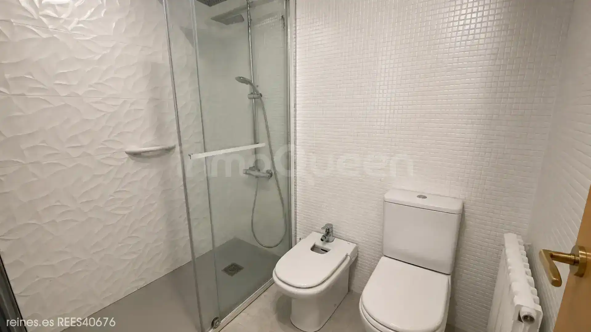 Baño de Casa adosada en venta en Piélagos con Calefacción, Terraza y Amueblado