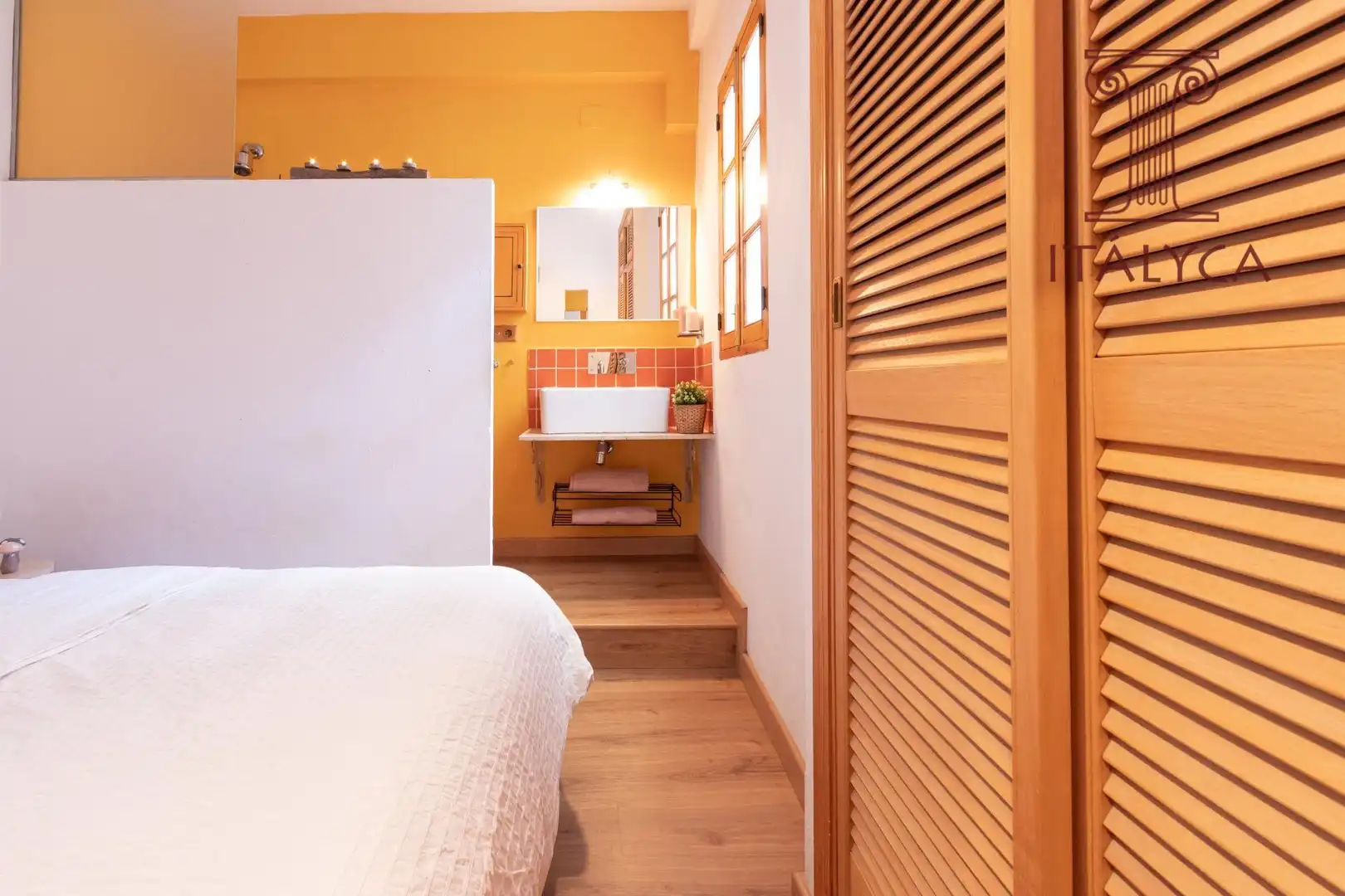 Schlafzimmer von Dachboden zum Verkauf in Sevilla mit Klimaanlage, Terrasse und Abstellraum