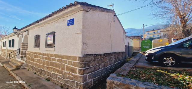 Casa adosada en Venta en Calle García Morato en El Tiemblo