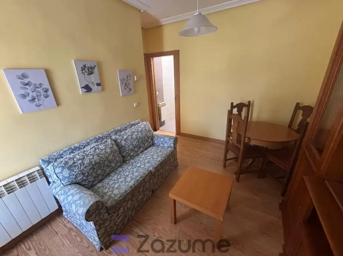 Living room of Apartments for rent in Burgos  with Heating, Furnished and Oven