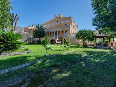 Villa avec piscine à vendre à Teià