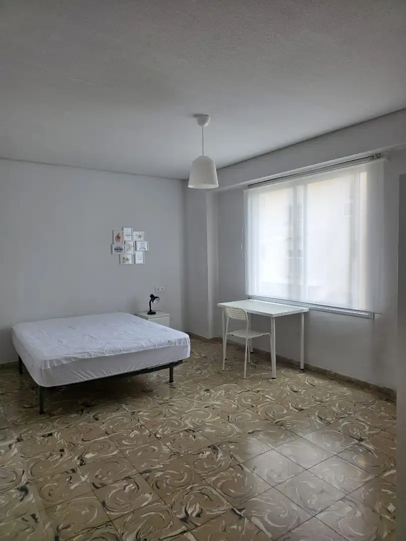 Bedroom of Flat for share in Gandia  with Furnished, Oven and Washing machine