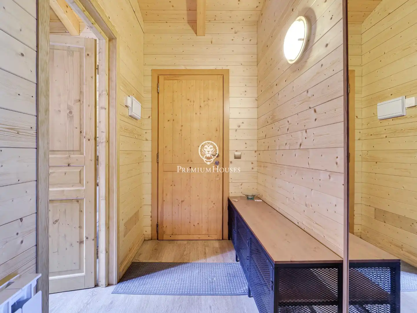 Casa o xalet en venda en Alp amb Calefacció, Jardí privat i Parquet