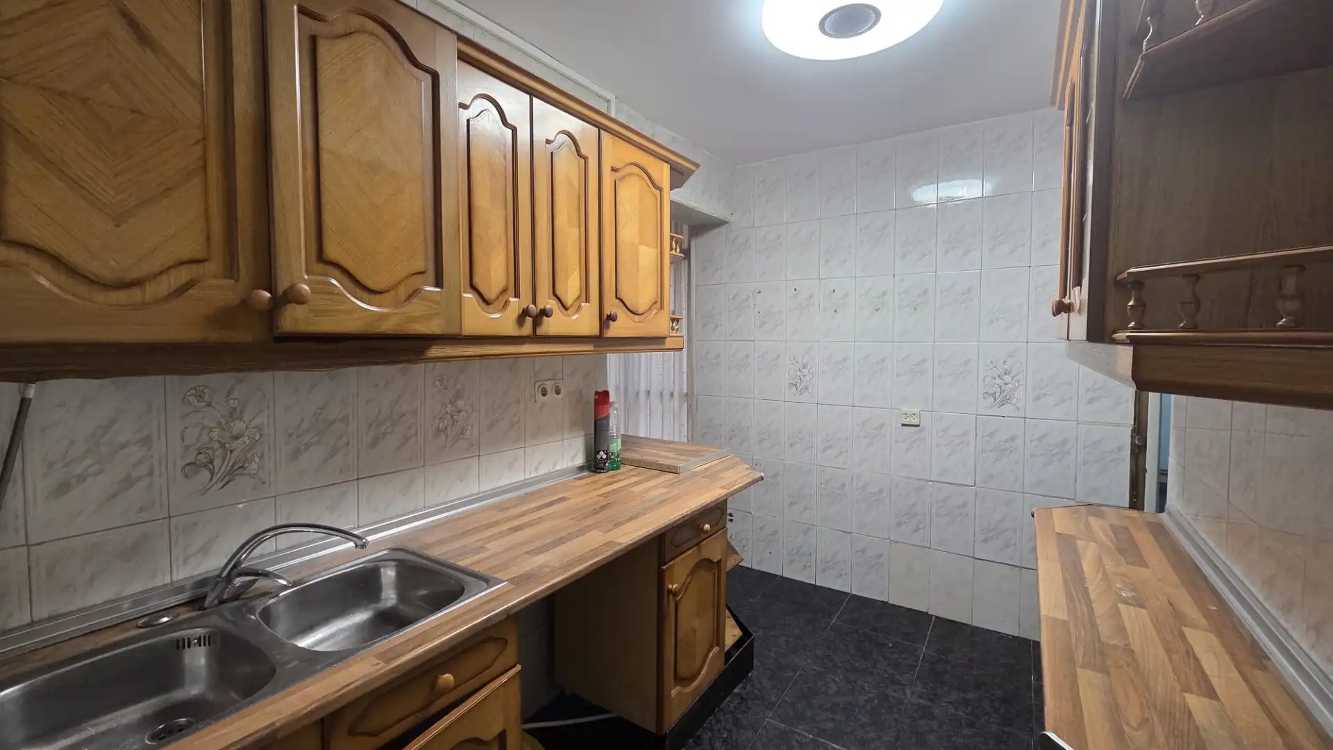 Cocina de Piso en venta en Parla con Calefacción, Internet y Alarma