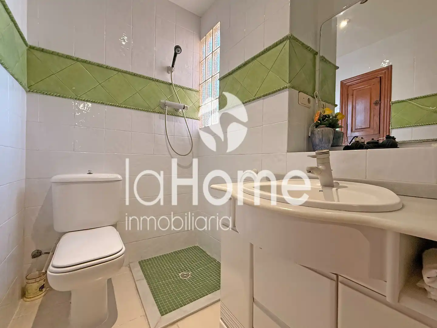 Baño de Casa o chalet en venta en Paterna con Aire acondicionado, Jardín privado y Parquet
