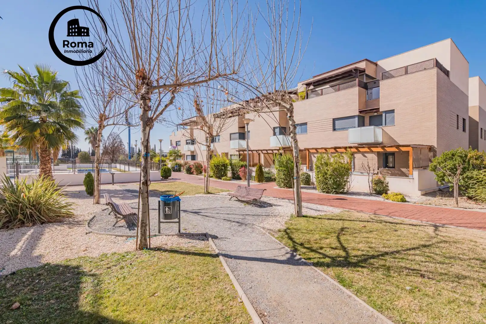 Vista exterior de Piso en venta en Albolote con Aire acondicionado, Calefacción y Piscina comunitaria