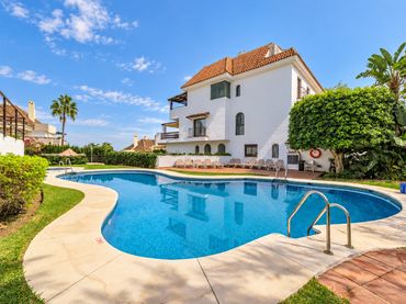 Maisonette mit Pool zum Verkauf in Milla de Oro