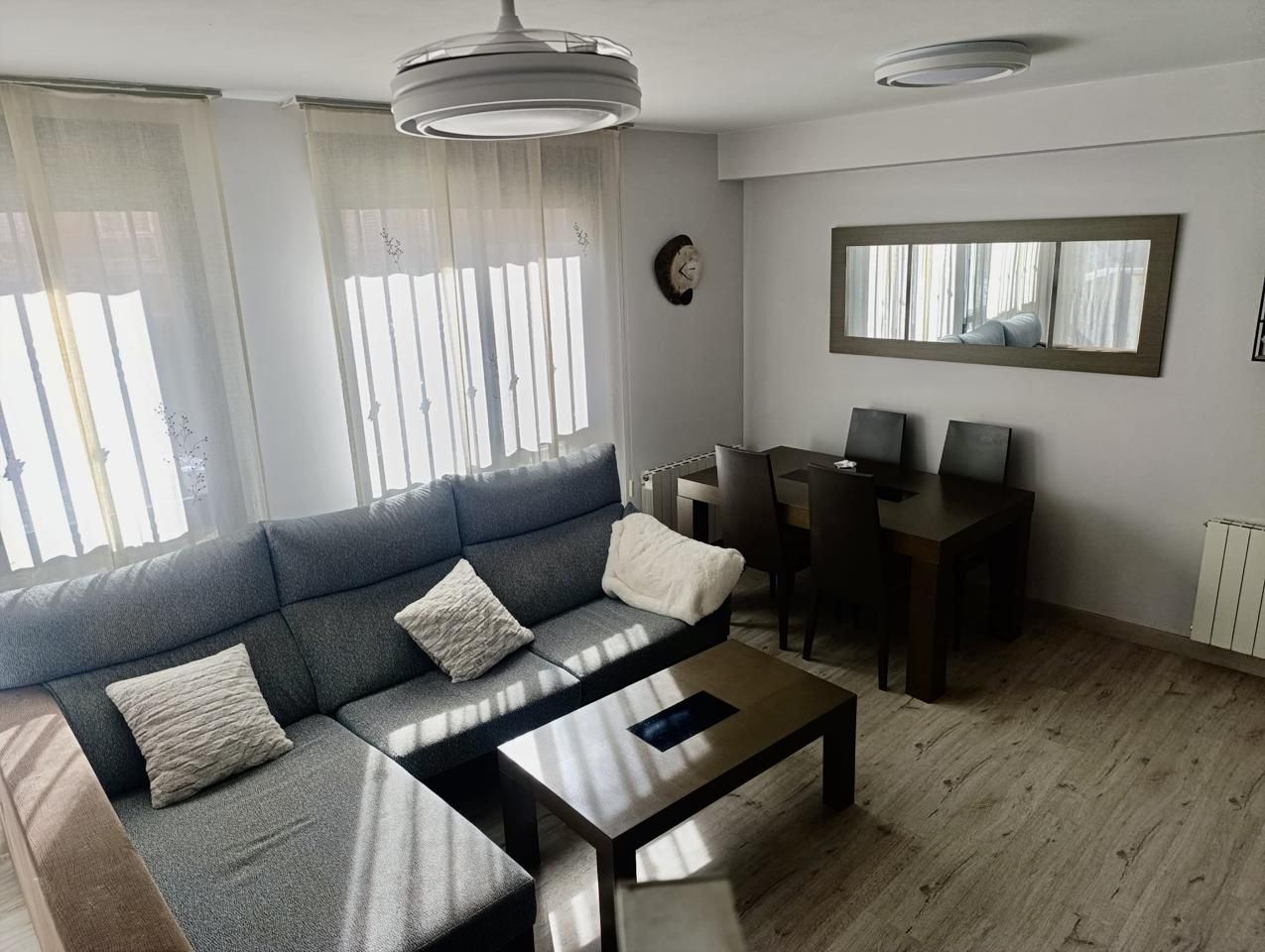 Living room of Planta baja for sale in Utebo  with Air Conditioner, Heating and Terrace