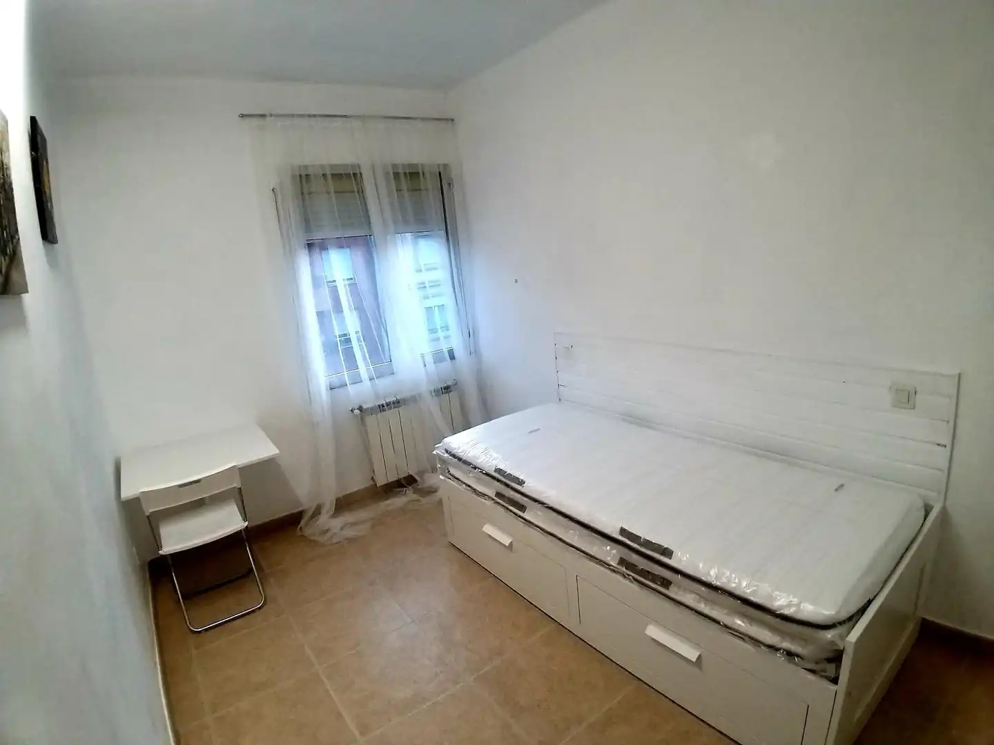 Schlafzimmer von Maisonette zum Verkauf in  Logroño mit Heizung und Möbliert