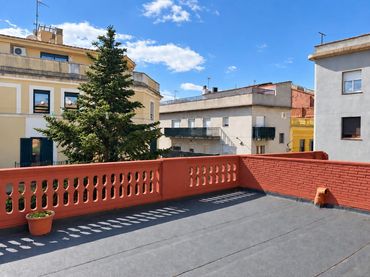Detached house with garden for sale in Calle RENTADOR