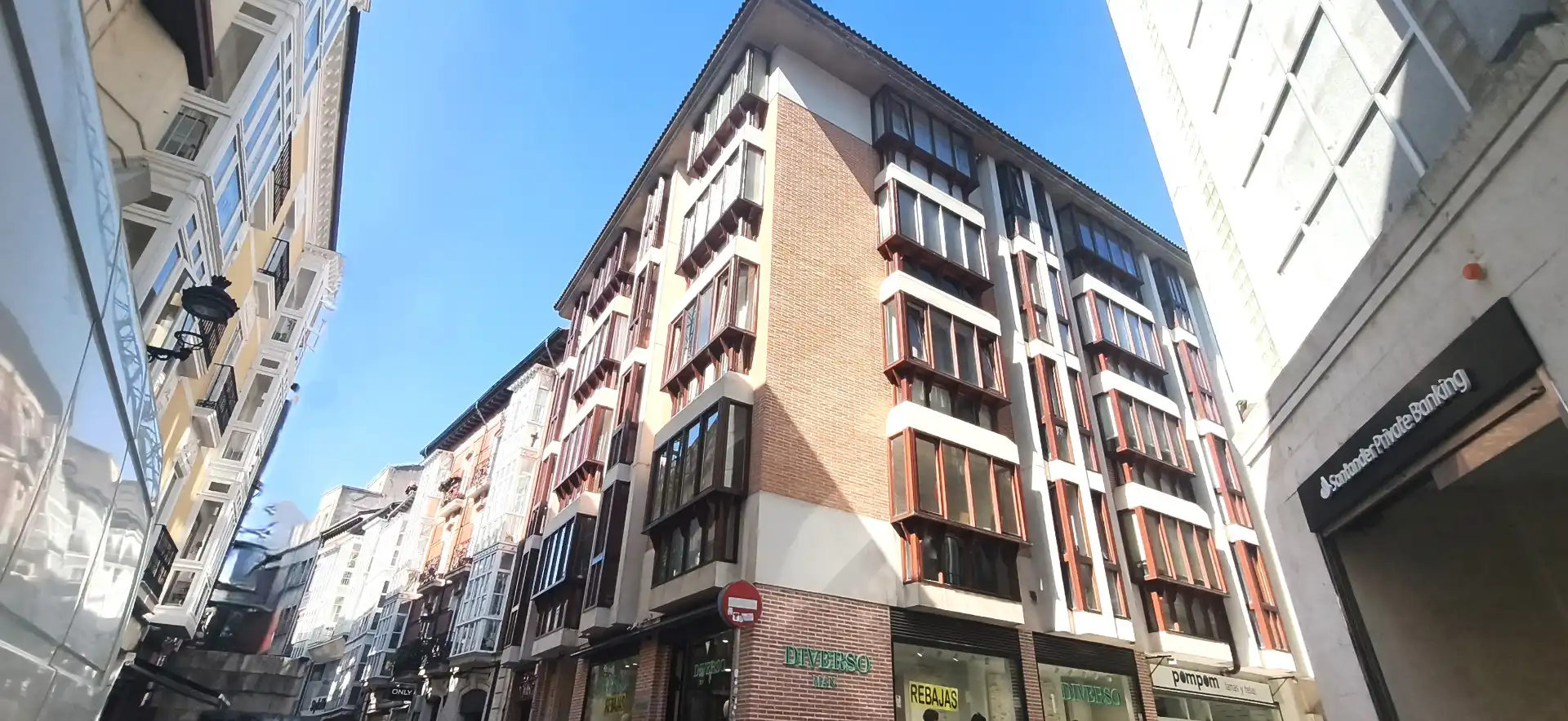 Apartment with lift for sale in Calle San Carlos 4