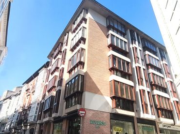Apartamento con ascensor en venta en Calle San Carlos 4
