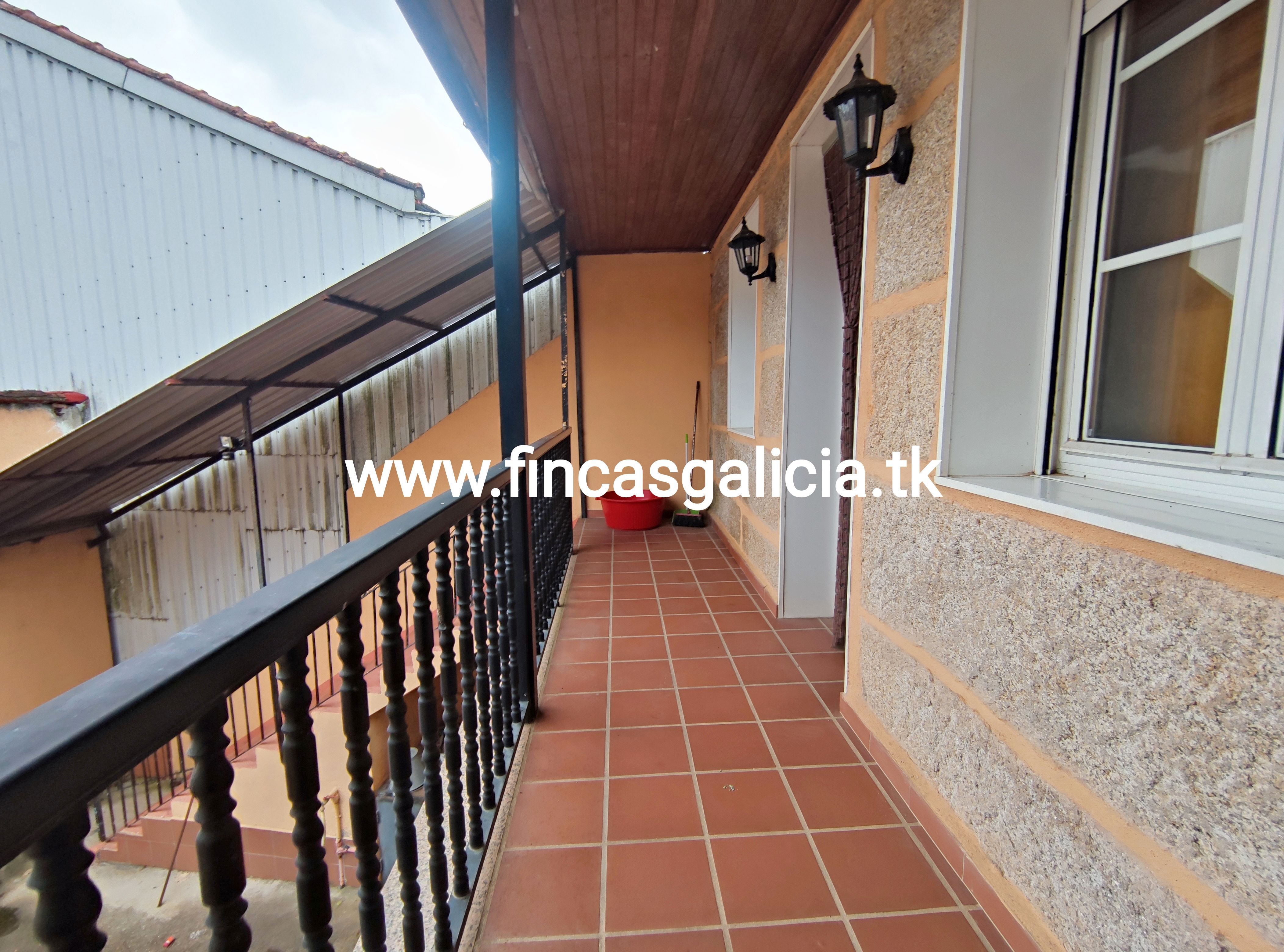 Casa o xalet en venda en Monterrei amb Terrassa, Traster i Moblat