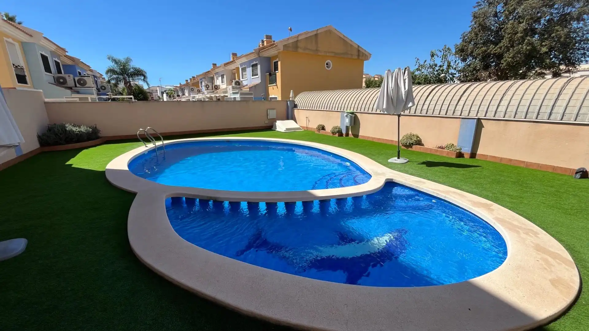 Piscina de Planta baixa de lloguer en Pilar de la Horadada amb Aire condicionat, Jardí privat i Traster