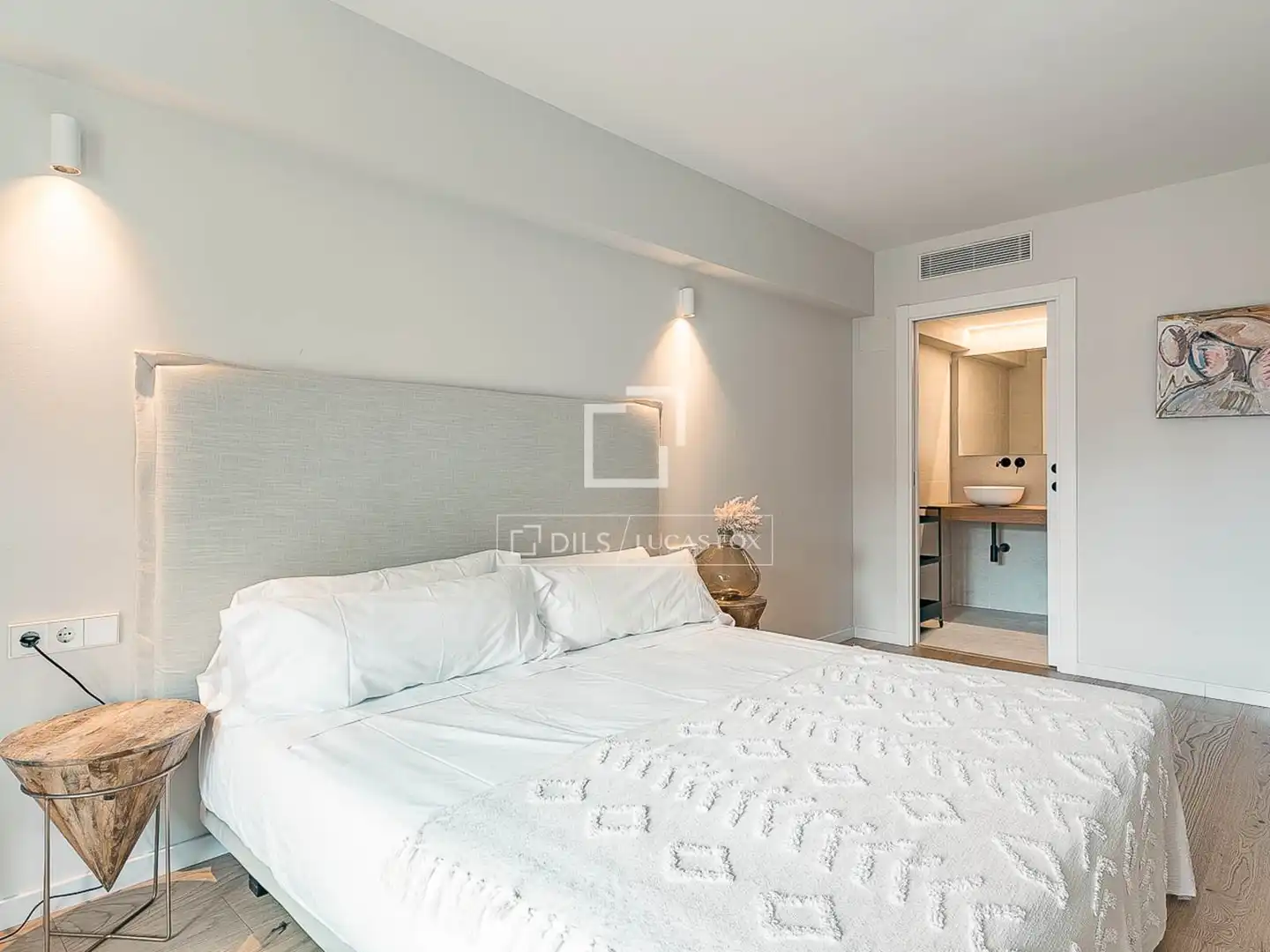 Habitación de Piso en venta en Barcelona con Aire acondicionado, Terraza y Balcón