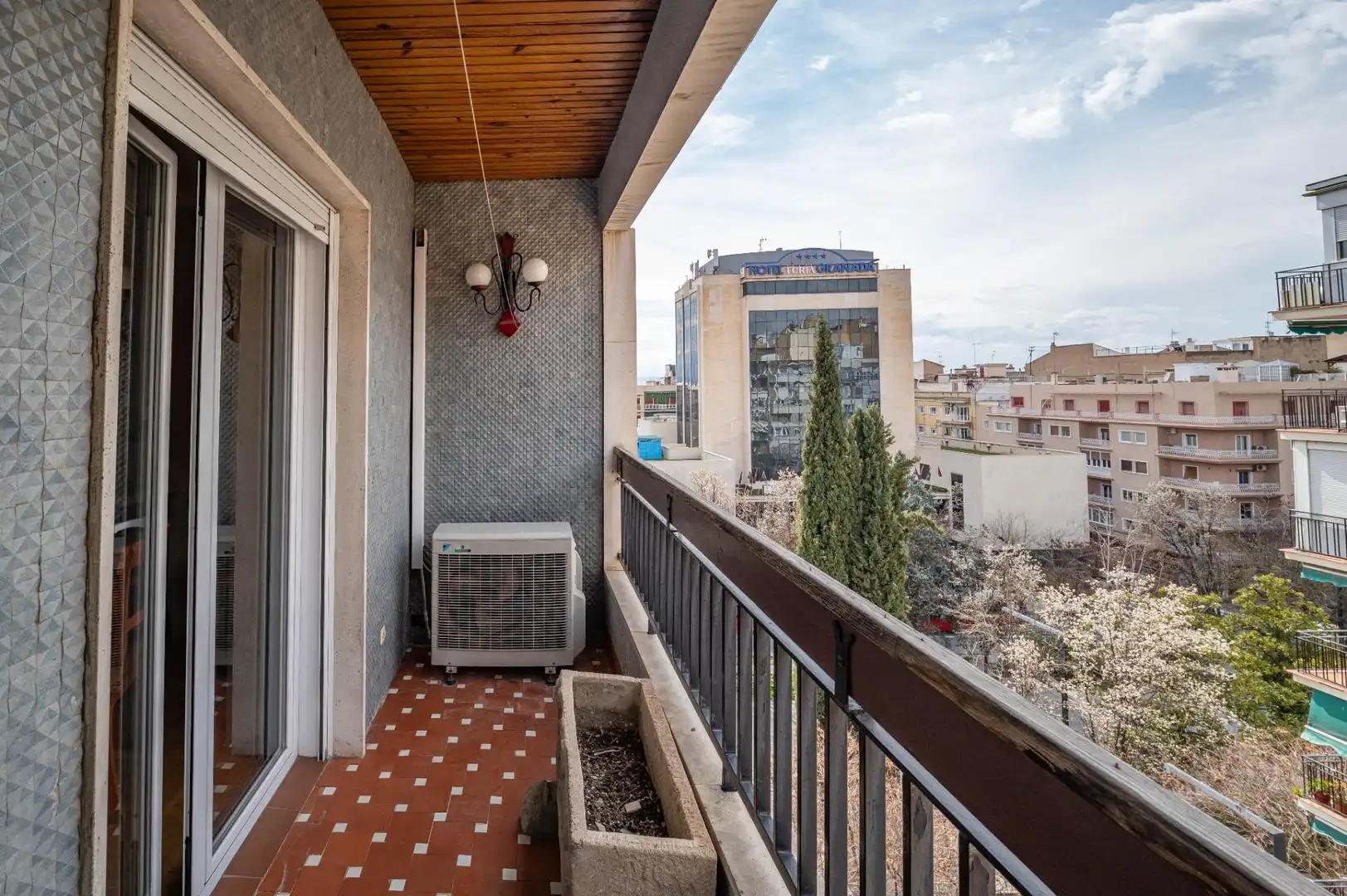 Terraza de Piso en venta en Granada con Terraza, Trastero y Balcón