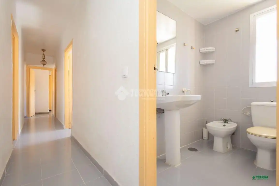 Baño de Piso en venta en Almería