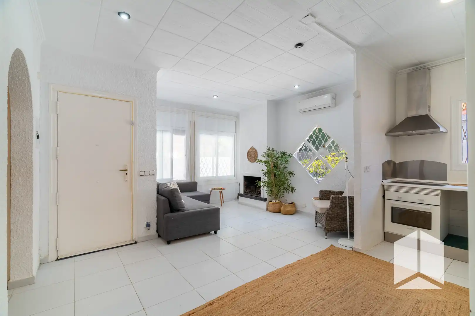 Sala d'estar de Casa o xalet en venda en Castelldefels amb Aire condicionat, Terrassa i Traster