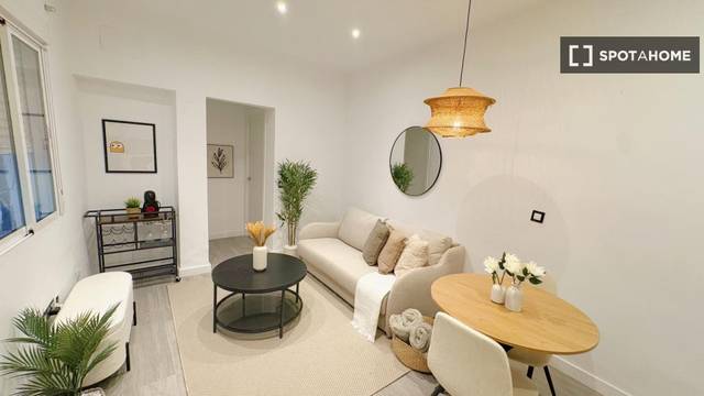 Piso en Alquiler en Embajadores - Lavapiés