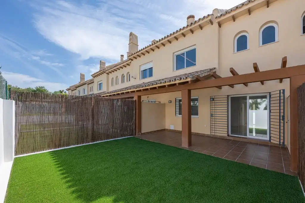 Terraced house with pool for sale in Calle Adarves de Calypso, imagen 32