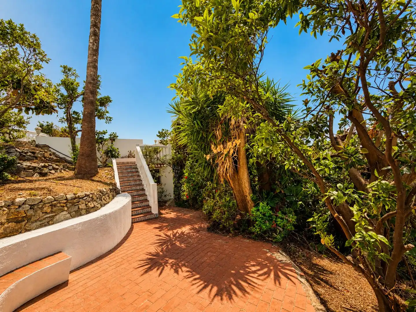 Terrace of Houses for sale in Almuñécar  with Air Conditioner, Heating and Private garden