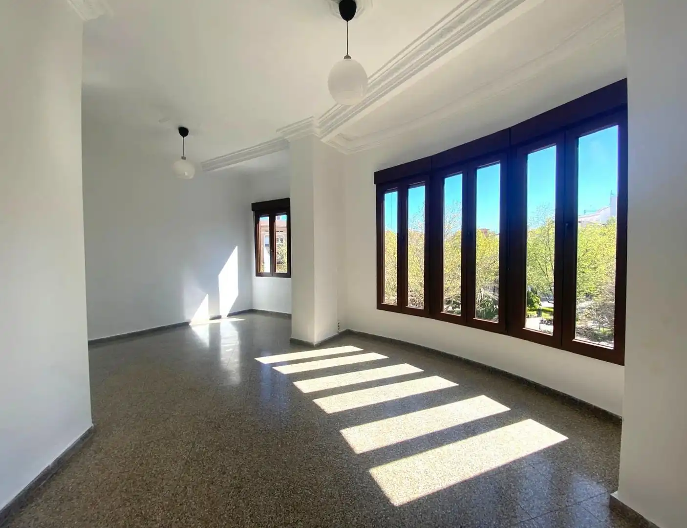 Exterior view of Flat for rent in Valencia