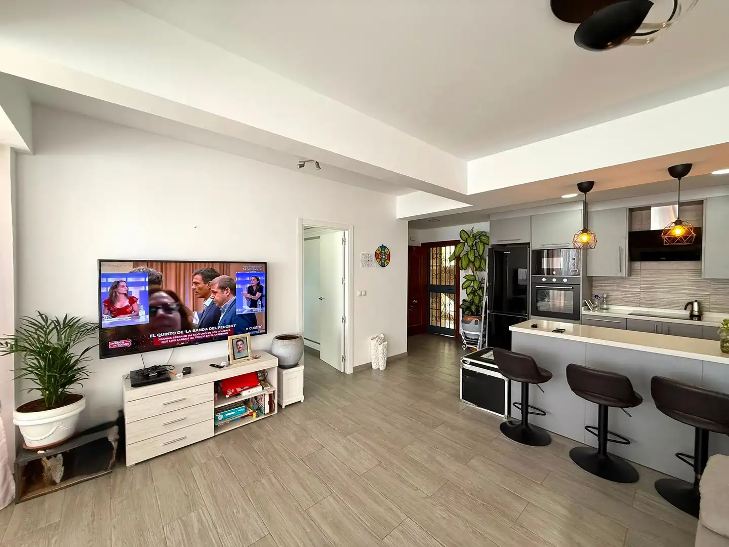 Living room of Flat for sale in Torrox  with Air Conditioner, Private garden and Storage room