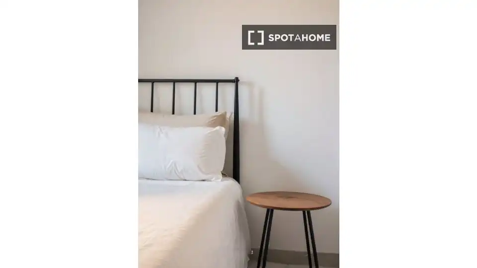 Room in Aeropuerto