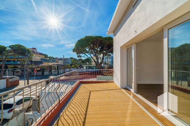 Piso en Venta en Carrer 3 en Lluminetes