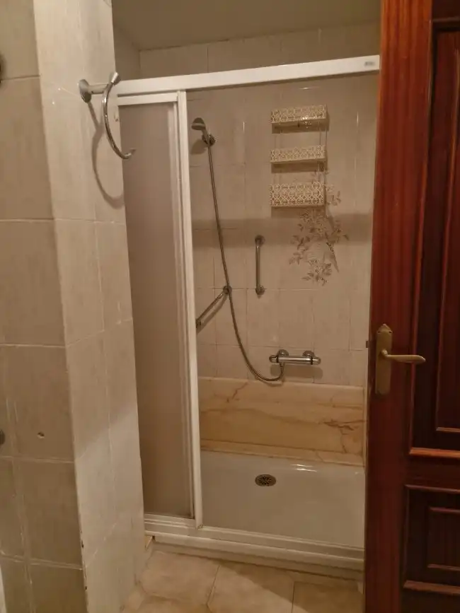 Baño de Piso en venta en Arzúa