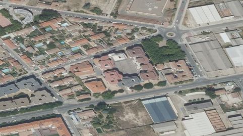 Foto 2 de Piso en venta en Avenida Burgos, Portillejo - Valdegastea, Logroño
