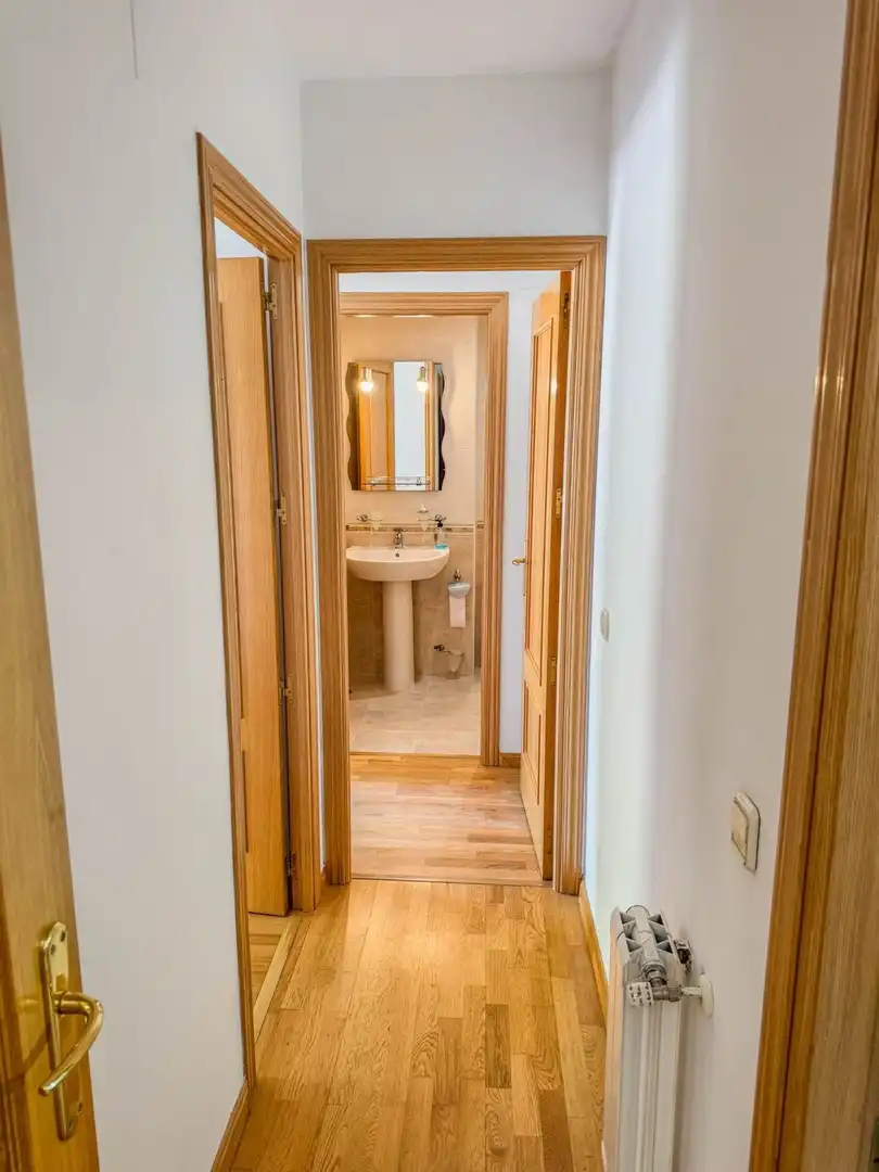 Baño de Piso en venta en Alcalá de Henares con Aire acondicionado, Calefacción y Trastero
