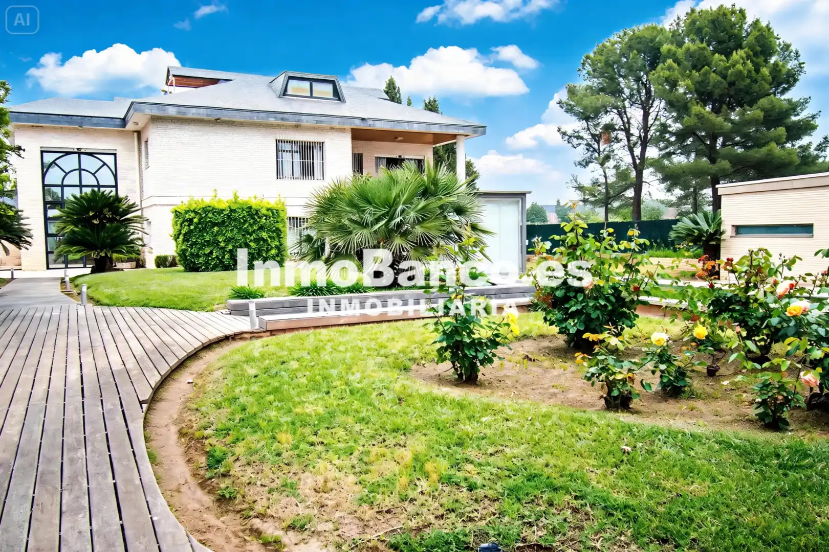 Vista exterior de Casa o xalet en venda en Chiva amb Aire condicionat, Calefacció i Jardí privat