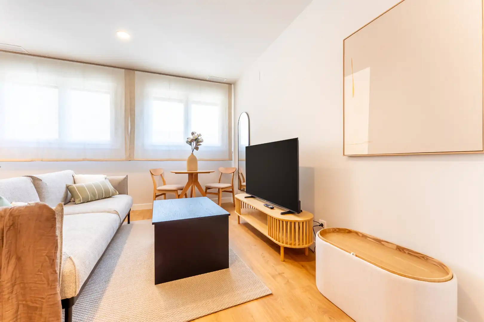 Study for rent in Avenida de las Ciencias, 39, Colores - Entreparques