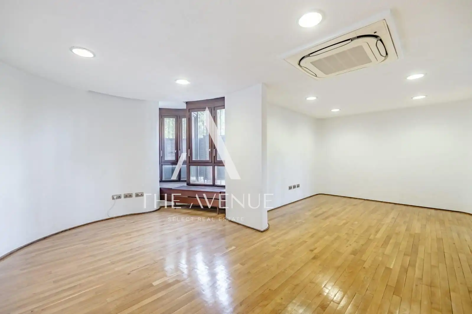 Vista exterior de Piso en venta en Madrid con Aire acondicionado, Calefacción y Jardín privado