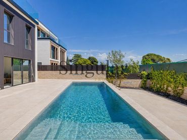 Casa con piscina en venta en Passeig de Valldoreix