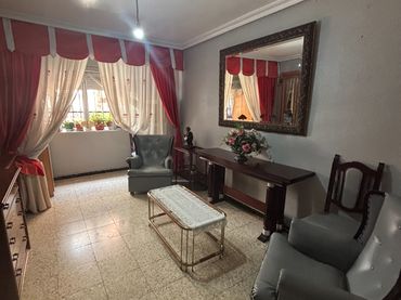 Flat for sale in Calle Torremolinos