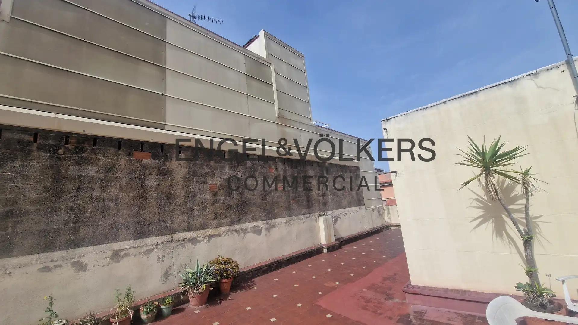 Buildings for sale in Collblanc