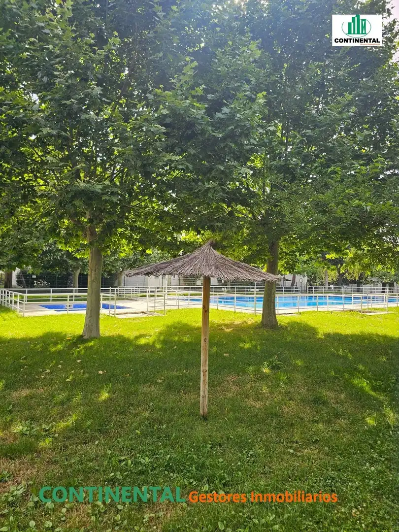 Piscina de Pis en venda en Collado Villalba amb Calefacció