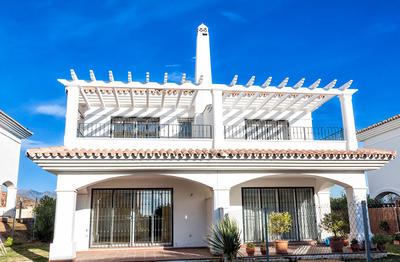 Vista exterior de Casa o xalet de lloguer en Mijas amb Aire condicionat, Calefacció i Jardí privat