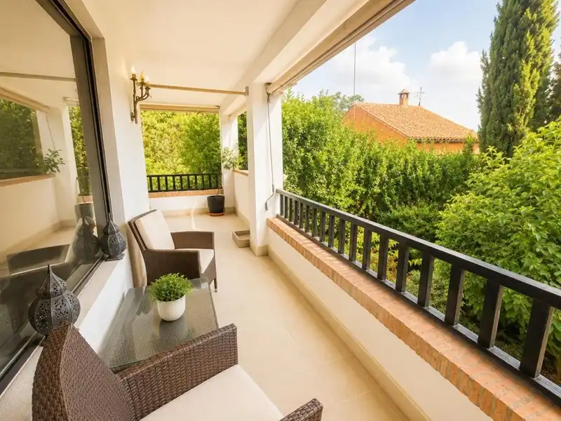 Terrassa de Casa o xalet en venda en Granada amb Calefacció, Jardí privat i Parquet