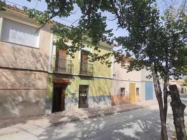Chalet en venta en El Pinós / Pinoso
