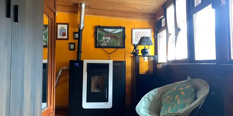 Living room of Houses for sale in Ponga  with Private garden, Terrace and Storage room