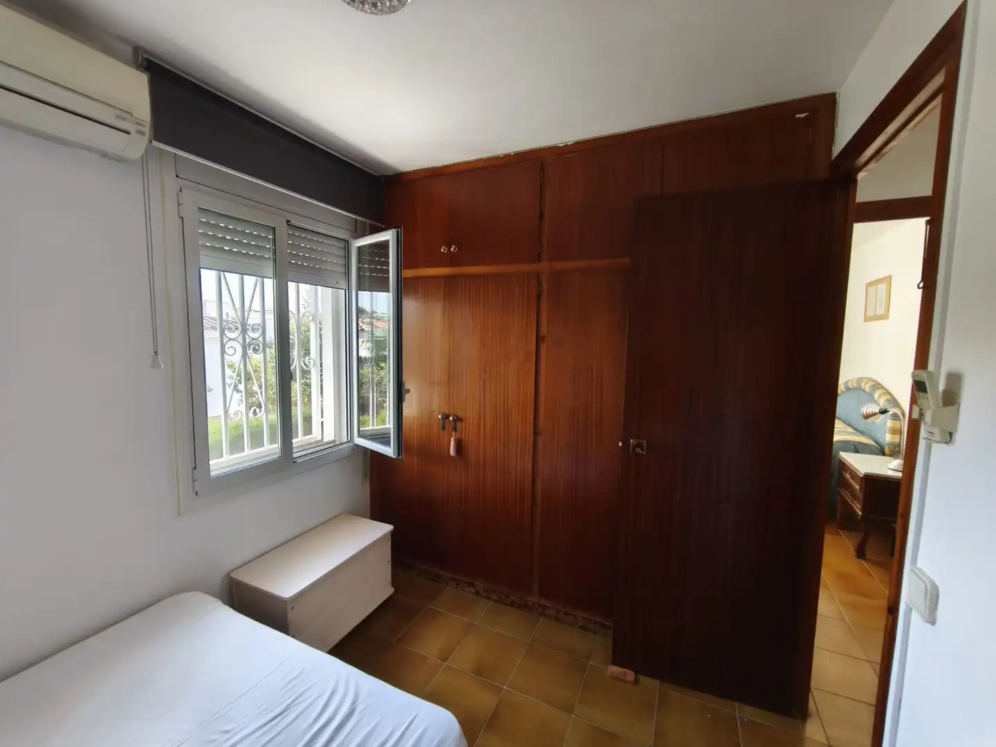 Habitación de Casa o chalet en venta en Mont-roig del Camp con Aire acondicionado, Calefacción y Jardín privado