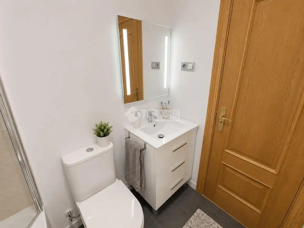 Badezimmer von Wohnung zum Verkauf in Torrejón de Ardoz mit Klimaanlage und Heizung