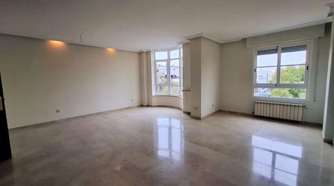 Foto 3 de Piso de alquiler en Ollerías - San Cayetano, Córdoba