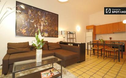 Living room of Flat to rent in  Barcelona Capital  with Air Conditioner, Heating and Furnished