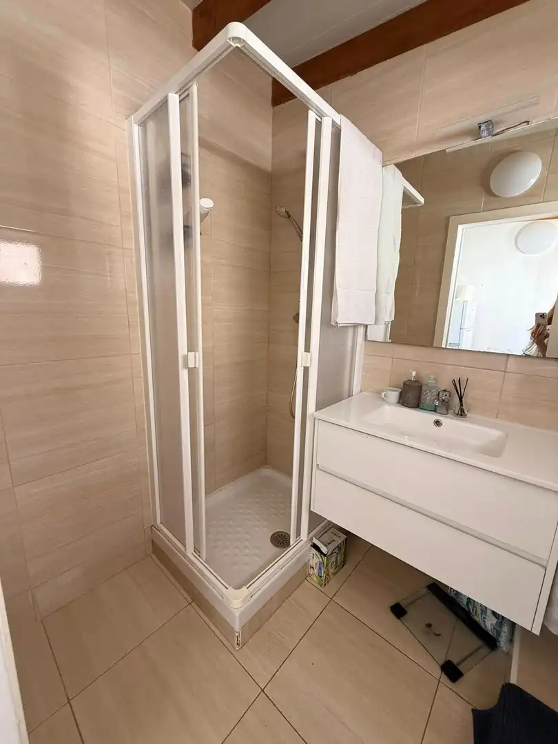 Baño de Ático en venta en Arona con Terraza, Amueblado y Piscina comunitaria