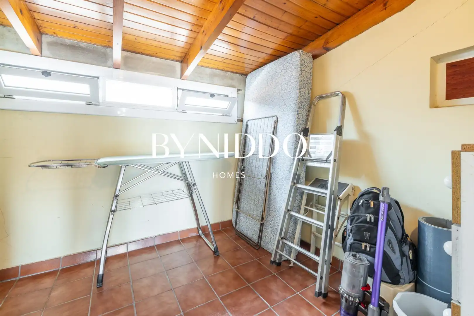 Casa adosada en venta en Sant Cugat del Vallès con Aire acondicionado, Calefacción y Jardín privado